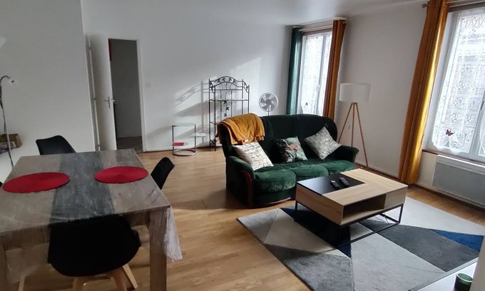 Luxeuil-les-Bains Appartement | Appartement lumineux emplacement idéal centre ville, proche thermes et commerces