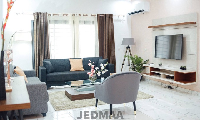 Angre Appartement | Bel Appartement Meublé, 4 Pièces, Angré 8e Tranche