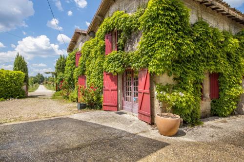 Arveyres Maison | Bel en rouge