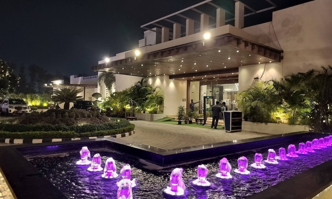 New Delhi Station Balnéaire | Bel-La Monde Hotel NH8 at 6km from IGI Airport Delhi