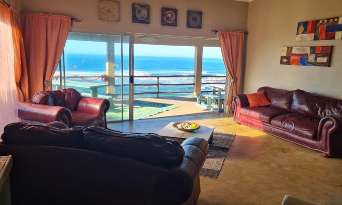 Xai-Xai Maison | Bela Vista, Xai-Xai, Mozambique: Breathtaking sea view, a mere 70m from the beach.