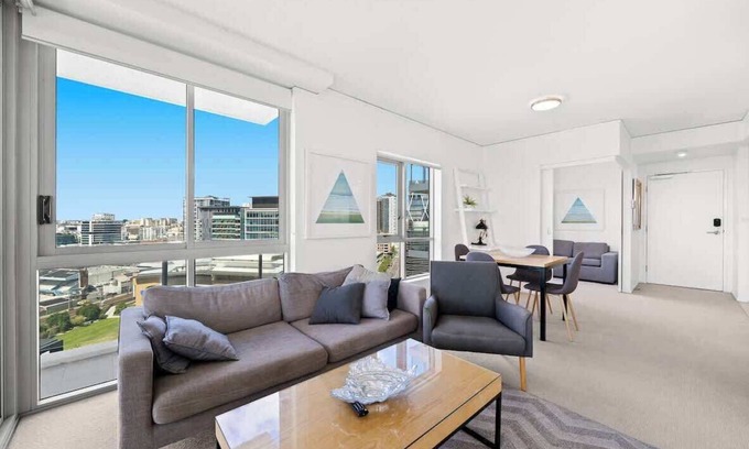 Bowen Hills Appartement | Belise - Executive 14th Floor Apt for 2 plus parking