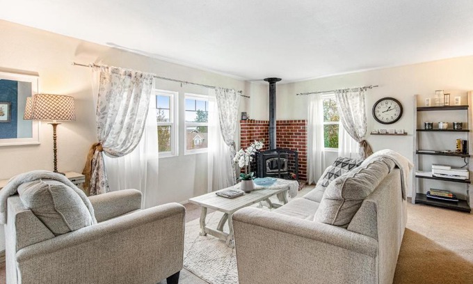 Fox Island Maison | Bella Bella Beach Cottage