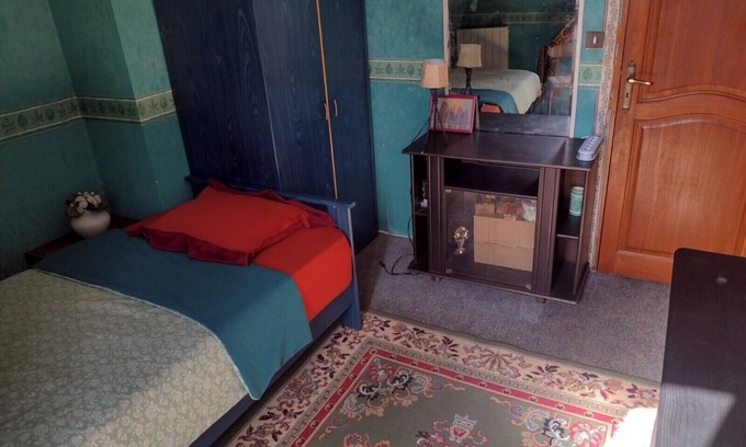 Chennevieres-sur-Marne Maison | Belle Chambre Chaleureuse au Calme