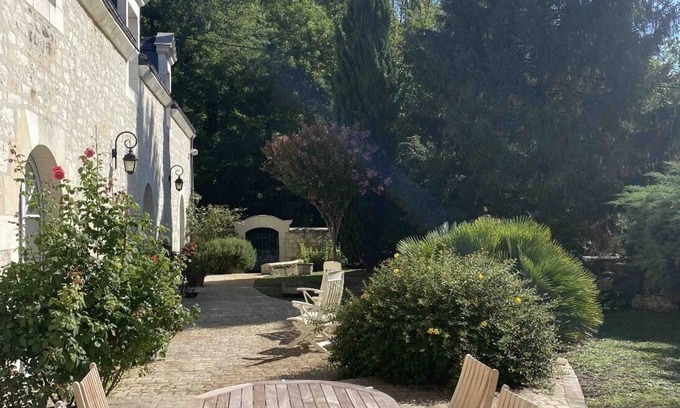 Cravant-les-Coteaux Maison | Belle Demeure au Coeur des Châteaux de la Loire
