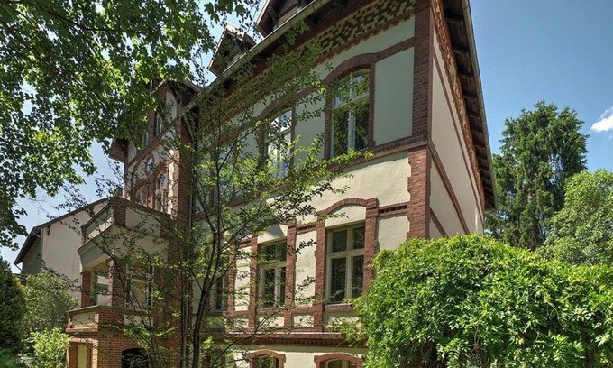 Zehlendorf Appartement | Belle Etage in villa district southwest Berlin