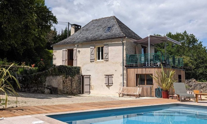 Martel Maison | Belle Maison de Vacances Avec Piscine au Cœur de la Vallée de la Dordogne