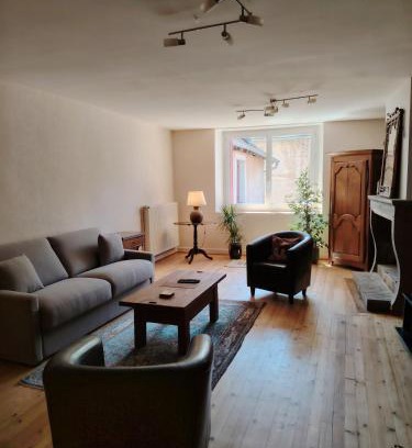 Paroisse Notre-Dame-de-l'Ermitage Maison | Belle maison spacieuse près d'Arbois