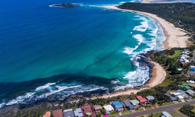 Manyana Maison | Pirralillia une maison de front de mer absolue avec des vues spectaculaires sur l'île verte. 8 personnes.