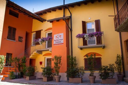 Aggregazione Rionale 9 Maison | BelSorrisoVarese - Elegance City Residence Private Parking -Reservation Required-