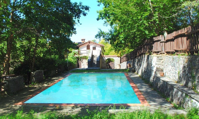 San Marcello Piteglio Maison | Maison de vacances spacieuse avec piscine partagée