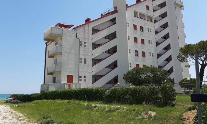 Marotta Appartement | Belvilla by OYO Le Vele 4