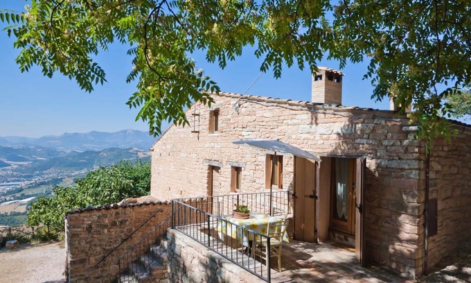 Furlo Maison | Maison de vacances avec piscine, dans un endroit calme près d'Acqualagna