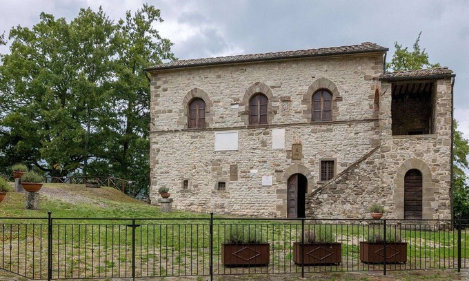 Caprese Michelangelo Autre | Ancienne tour médiévale avec piscine
