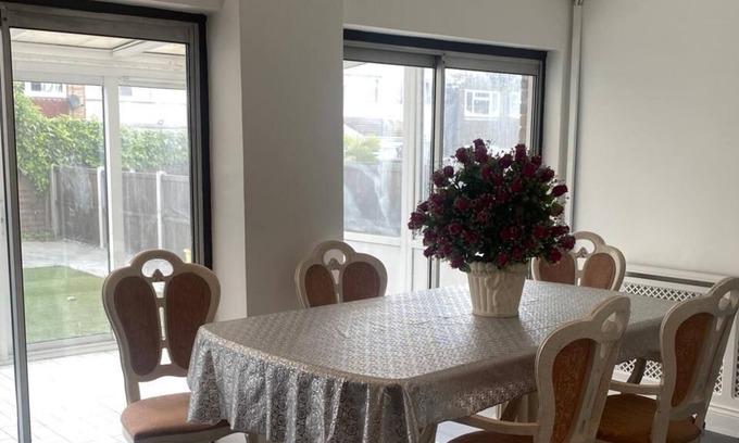 South Benfleet Maison | Benfleet Essex Homely Environment Atmosphere