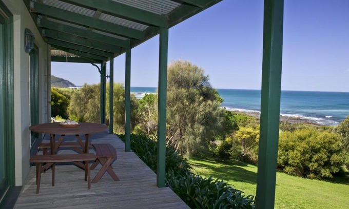 Wongarra Maison | Bennetts Beach House