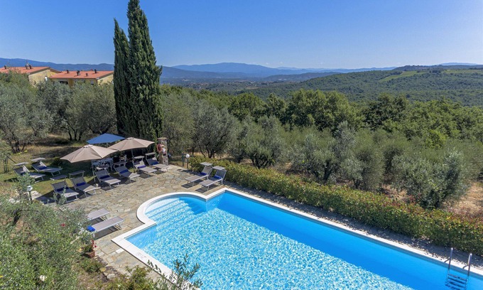 Pergine Valdarno Villa | Villa Benvenuti, piscine privée, wifi, à pied au restaurant, reserver un chef