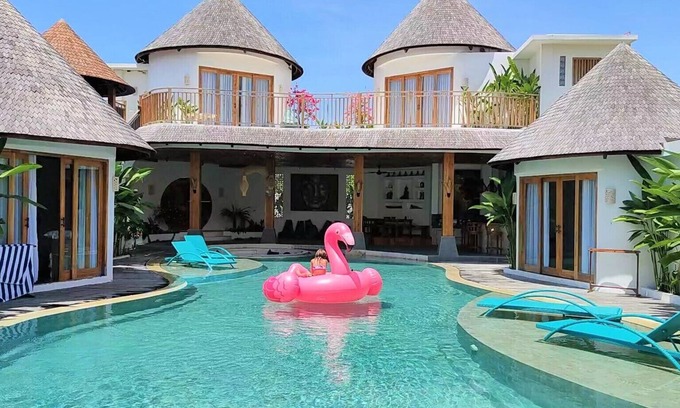 Berawa Villa | BERAWA, Luxury Water Bungalow, 5 min to beach