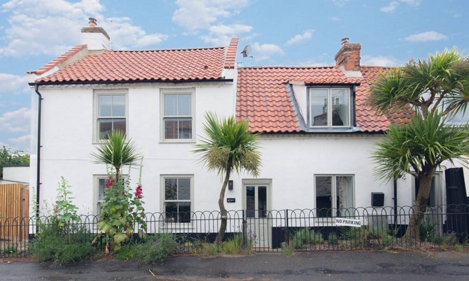 Wells-next-the-Sea Maison | Beresford House - a self catering house that sleeps 8 guests in 4 bedrooms