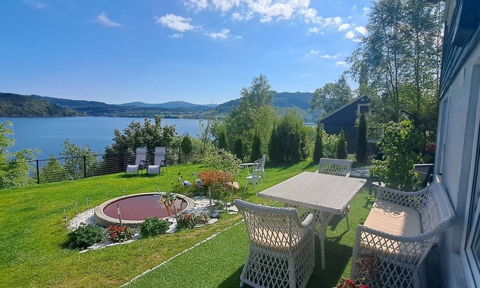 Asane Appartement | Bergen Sunrise on the fjord