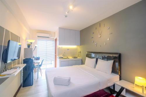 Depok Appartement | Best and Simply Homey Studio Cinere Resort Apartment By Travelio
