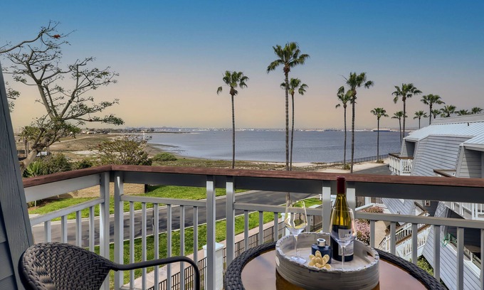 Coronado Cays Maison | Cozy townhome with beautiful Beach and Bay Views in Coronado