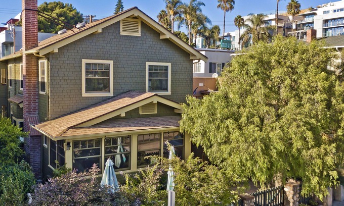 Downtown Cottage | L'automne, c'est l'été à Santa Monica! Bel emplacement au bord de la plage.