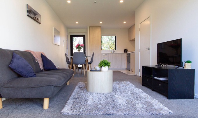 Riccarton Maison | Best Location in Christchurch - Close to mall, shopping and Parks