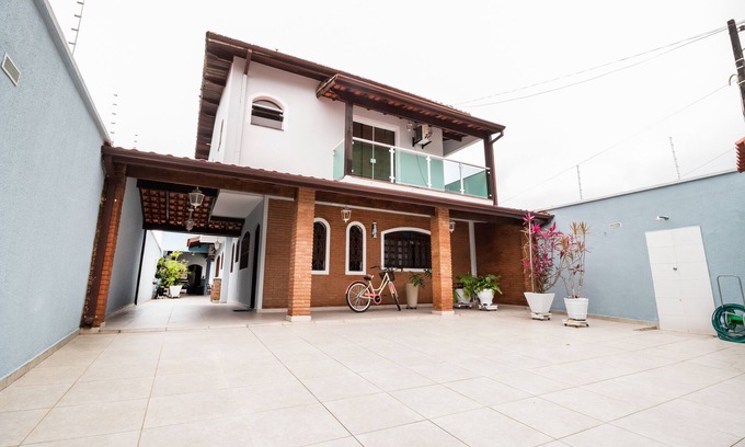 Centro Maison | Meilleur emplacement à Caraguá avec piscine - 5 chambres - Jusqu'à 20 personnes