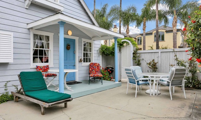 Balboa Island Cottage | Meilleur rapport qualité-prix sur l'île Balboa, Cottage classique avec commodités, promenade de la plage, Marine Avenue
