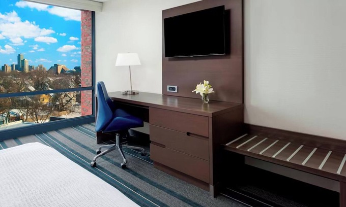 Cambridgeport Hôtel | Best Value, Quality Stay! City View, Walk to Cafes, Shops & Universities
