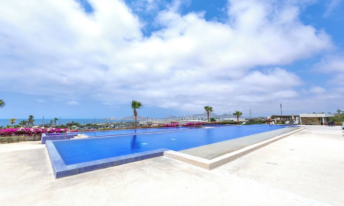 Colonia El Progreso Copropriété | Best view in Cabo, modern Condo with great amenities