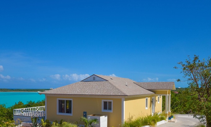 Great Exuma Maison | Meilleure vue dans tout Exuma, près de la belle plage - maintenant avec piscine et terrasse