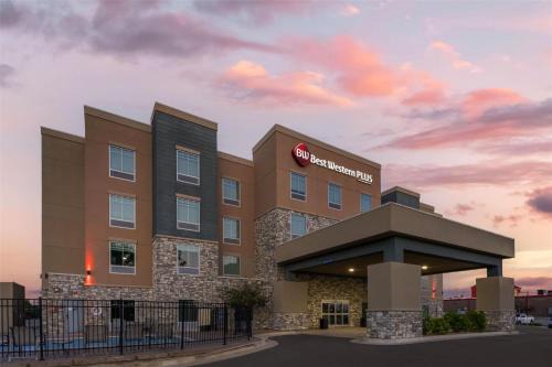 McPherson Hôtel | Best Western Plus McPherson