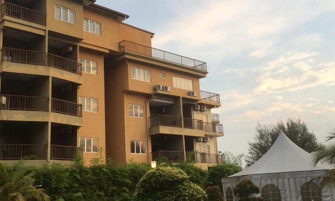 Endah Appartement | Bestari Homestay @ Gold Coast Morib
