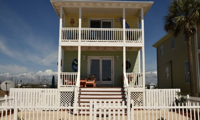 Mexico Beach Maison | Bettie's Beach House