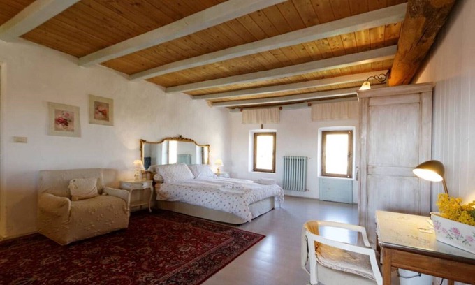 Valdengo Maison | Entre les murs antiques. Une oasis de détente