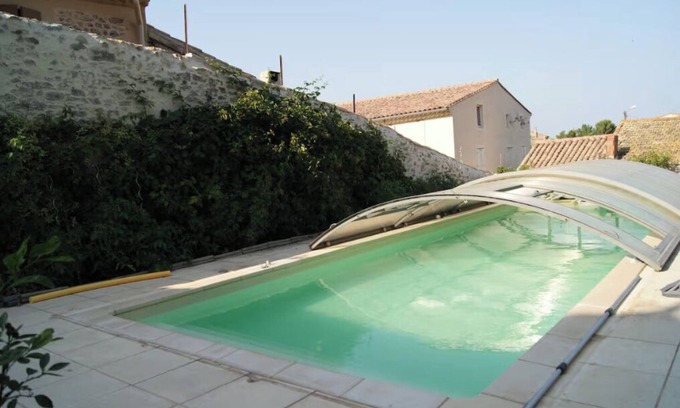 Capendu Lit Et Petit-Déjeuner | between carcassonne and narbonne with swimming pool