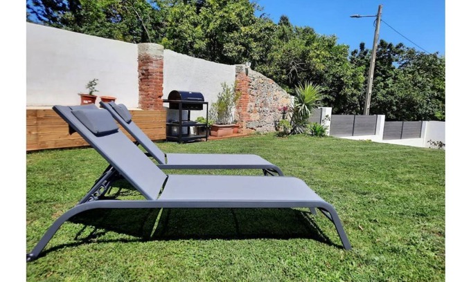 Aviles Maison | BETWEEN THE RURAL AND THE URBAN