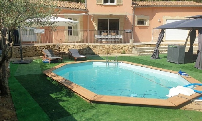 Laudun Villa | Entre vignes et garrigues (4km du Mas de So)