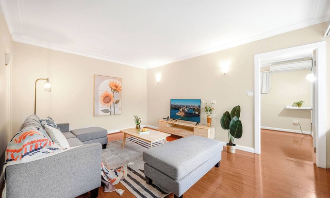 Bexley Hôtel | Bexley 5Br near Train & Shpping with pool 12ppl