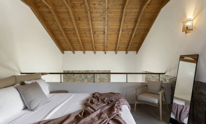 Pella Region Maison | BH1004 - C - Suite Magnisia