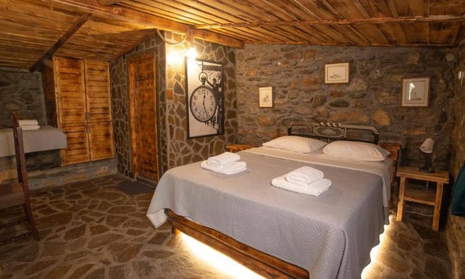 Ikaria Maison | BH684 - C - Room Ikaria