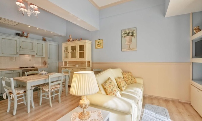 Agropoli Villa | Bianchera at La Bouganville apartment with ptivate garden, parking swimming pool