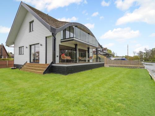 Wroxham Maison | Bide-A-Wee
