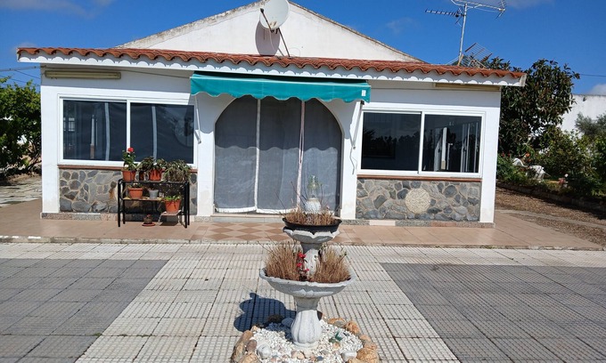 Gibraleon Maison | Big and confortable country house with garden in "Finca La Guindilla" with Pool