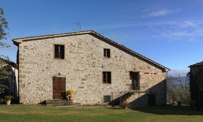 Motina Appartement | Grand appartement avec jardin et cuisine dans une maison de campagne en Toscane
