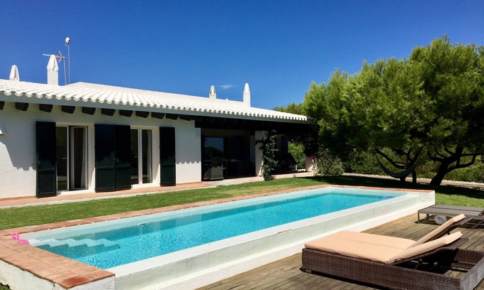 Punta Grossa Villa | Belle et grande villa, vue mer, piscine, 10 pers, 5mn à pied plage, tout à prox