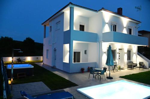 Amaliapoli Maison | BIG BLUE HOTEL