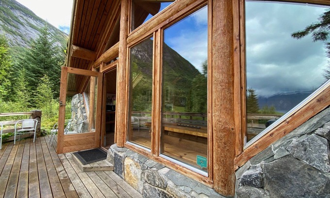Hoyanger Cabine | Big Cabin sleeps 2-9 people, open fire place, view of the Sognefjord